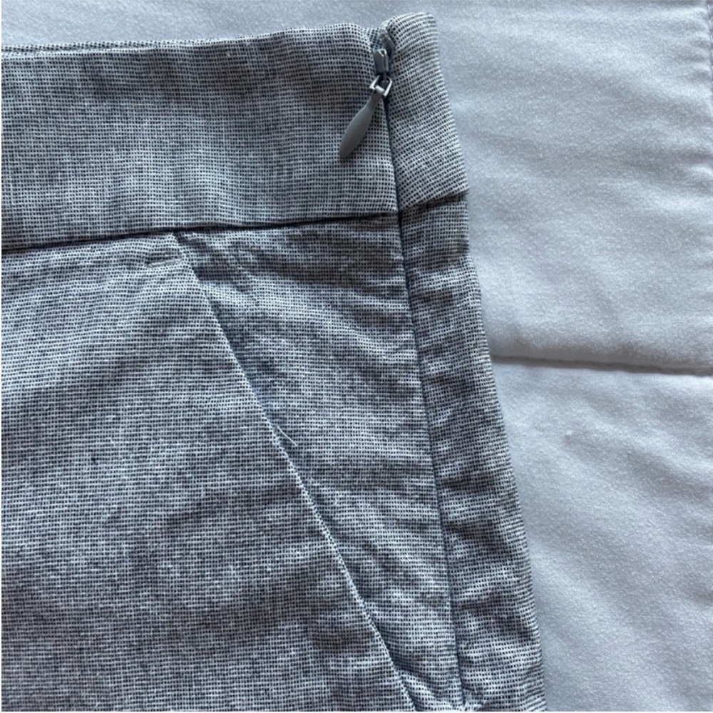 LOFT Grey Ruffle Shorts - Picture 3 of 7